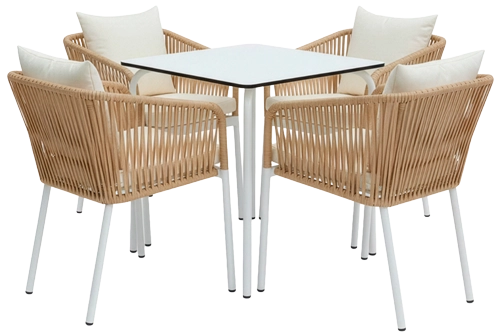 sillas y mesa de terraza bar